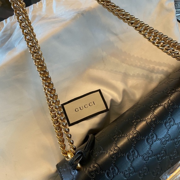 ❌SOLD❌ Padlock GUCCI Signature shoulder bag - Picture 2 of 9